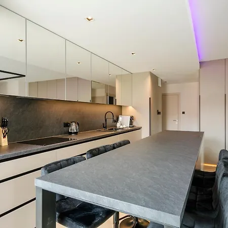 Lupoapartments Premium łazowskiego, Parking, Dostęp Na Kod, 3 Sypialnie *